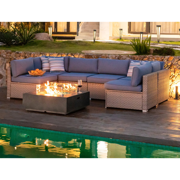 Outdoor sectional couch discount with fire pit